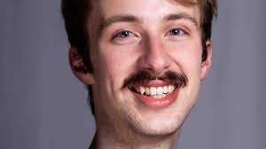 The Dinner Table: Dinner is served: Taking a bow