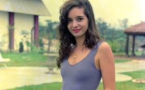 She worked in the novelas barriga de aluguel (1990), o dono do mundo (1991) and de corpo e alma (1992). Atriz Daniella Perez Vitima De Um Crime Que Parou O Brasil Faria 50 Anos