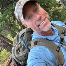 Are there concrete company owners in Cheyenne who can answer questions?