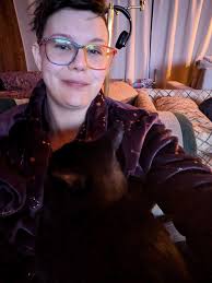 Best hair dresser for cutting a blunt bob and bangs in Havant or mobile ???  Need done asap