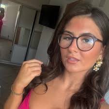 Nicola Fairlie (@nicfairlie)