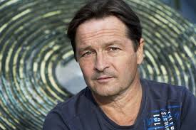 Der Mann im Leuchtturm: Roman : Valeur, Erik, Dörries, Maike, Frauenlob,  Günther: Amazon.de: Bücher