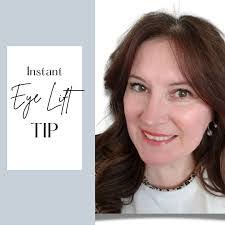 Rachel Shields's Instagram, Twitter & Facebook