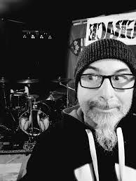 Adriel Shaw's Instagram, Twitter & Facebook