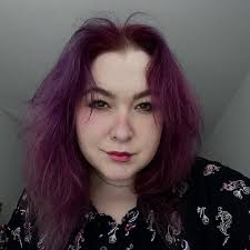 Idz gdziekolwiek" może oznaczać, że potem będzie to obniżać jakość cv i  budzić wieczne pytania. Z drugiej strony, nie wpiszesz, oo, czemu dziura  tyle a tyle, co Pan robił?