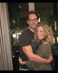 Pin On Laura Wright