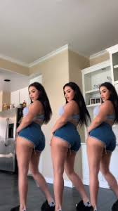 Ver esta publicación en instagram i haven't been on here as much because i'm still coping with surviving a hurricane last week at my resorts refuge. Fiorella Zelaya Misssperu Tiktok Analytics Profil Videos Hashtags Exolyt