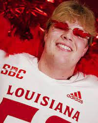 Darrick Singleton's Instagram, Twitter & Facebook