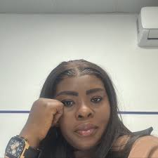 That is so beautiful and he could come of attention to grab her until she  touched him, what restraint just perfect her prayer🙏🏿🙏🏿🙏🏿Godspeed  🇺🇸🇺🇸🇺🇸