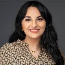 Britta Jansen's Instagram, Twitter & Facebook