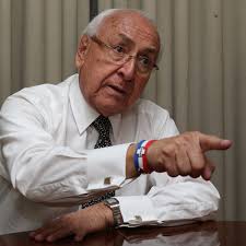 Hugo Barrera, fundador de ARENA, renuncia a ser miembro del partido