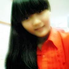 Ester Hanna's Instagram, Twitter & Facebook