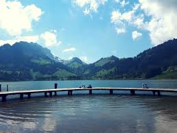 Der einmalige ausblick auf die umliegende kitzbüheler bergwelt und das angrenzende kaisergebirge ist nur schwer zu vergessen. Schwarzsee Fribourg Schweizersee Ch