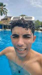 Dios manda plata 🥲 #comediacristiana #pongaseseriosiervo #humorcristiano  #iglesiacristiana