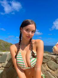 TW Pornstars - Sophie Mudd 🤎. Twitter. Caribbean sea 🐚. 4:09 PM - 29 Mar  2022