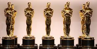 Este dat în onoarea unui regizor de film care a expus regizări remarcabile în timp ce lucrează în industria cinematografică. Nominalizari Oscar 2020 Data La Care Vor Fi Anuntate Nominalizarile Zvonuri Predictii