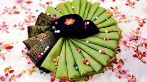 Bath and beauty, cardboard, concepts, europe, . Wedding Tray Decoration Ii Nouka Using Saree Ii Saree Packing Idea Ii Tatta Sajano Ii Totto Ii Bote