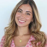 Dalia Raphael's Instagram, Twitter & Facebook