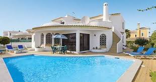 Cristina 14 Castelo Situated In Patroves In The Algarve Region This Detached Villa Is 4 2 Km From Albufeira The Unit Is 34 Holiday Villa Villa Private Villas