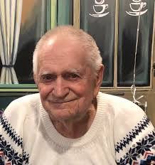 Paula Holman's Instagram, Twitter & Facebook