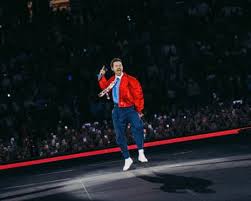 Harry Styles review – a genuinely charismatic performer who has pulled off one of the hardest tricks in pop