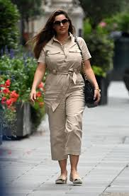 Kelly Brook Outside The Global Radio Studios In London 08 18 2020 Celebmafia #kellybrook#kellybrooklifestyle#journeytoindia👉kelly brook (born 23 november 1979) is an english model, actress and television presenter best known for her. kelly brook outside the global radio