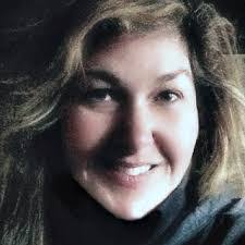 Heather Akers's Instagram, Twitter & Facebook