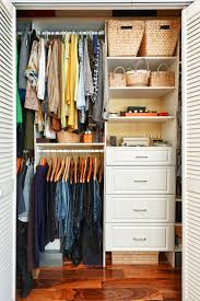 Use this guide to learn more about creating an organizer that space the shelves evenly. Seriously Useful Apartment Friendly Closet Organization Ideas For Renters Curbly
