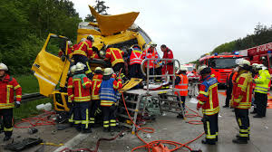 Jun 13, 2021 · sosa. Schwerer Lkw Unfall Auf Der A 5 Bei Weingarten