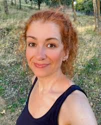 Hace unos días, Laura preparó yogur de coco usando mi receta, y le ha  quedado así de precioso (como todo lo que hace)😍 y rico. Y además nos  regala una receta de