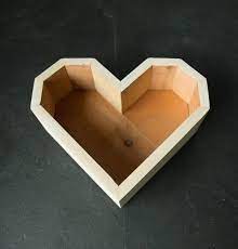 Check spelling or type a new query. 3x Cajas De Plantadora Suculento De Cedro En Forma De Corazon Image 7 Cajas De Regalo De Madera Colgador De Madera Corazones De Madera