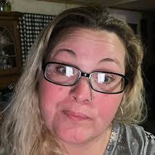 Danielle Toothman's Instagram, Twitter & Facebook