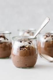 Chocolate Chia Pudding Mousse Is A Smooth Blended Version Of Chocolate Chia Pudding Mousse Chocolat Sans Oeuf Recette Dessert Recette