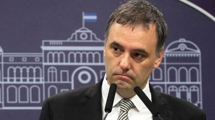 Manuel Adorni, un problema más profundo que las continuas revelaciones