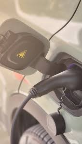 Is rooftop solar right for you? Employees honored for heroic efforts