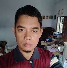 Is this a grasshopper or a cricket?