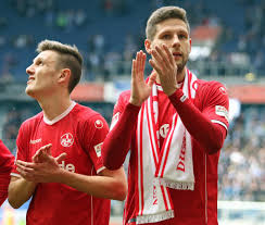 4,947 likes · 1 talking about this. Der Betze Brennt Pa Twitter Gemeinsam Zum Ziel Stipe Vucur Feierte Den Auswartssieg In Duisburg Stilsicher Mit Dem Neuen Westkurve Schal Vom Fanbundnis Fck Betze Msvfck Https T Co E4cxogssry