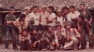 Joni maru 38.786 views7 months ago. Jokowi Terkenang Rambut Gondrong Dan Celana Cutbray Saat Kuliah Di Ugm Kumparan Com