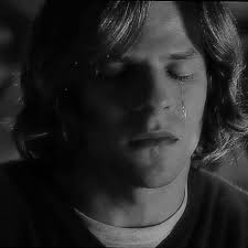 Arrow(Oliver) Flash(Barry) y Supergirl (Kara)