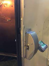 Door Lock Change Service Near Me Dubai Door Repair In Dubai Al Baraka Al Jadeed Lock Repairing Specialises In Su Door Repair Glass Door Lock Exterior Doors