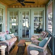 Small Screened Porch Design Ideas Pictures Remodel And Decor House With Porch Porch Design Traditional Porch