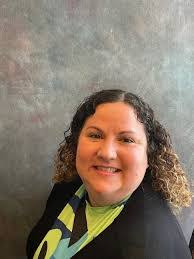 Lisa Simao's Instagram, Twitter & Facebook