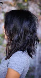 Auburn hair color looks amazing with black coats, it peeks nicely out of a hat and it makes any turtleneck sweater look ten times better. Haircut Black Hair Medium 32 Ideas Medium Hair Styles Hair Styles Thick Hair Styles