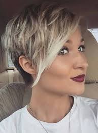 15 latest and cute short hairstyles for chubby and fat face woman you can go ahead and get the similar bob haircut from your hairstylist and rest be relaxed about the fatness of your face. Short Pixie Cuts For Round Fat Faces 25