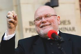 September 1953 in geseke) ist erzbischof von münchen und freising und vorsitzender der deutschen bischofskonferenz. Catholicvs De Mal En Peor El Cardenal Reinhard Marx Presidente De La Conferencia Episcopal Alemana Aprueba La Bendicion De Parejas Homosexuales