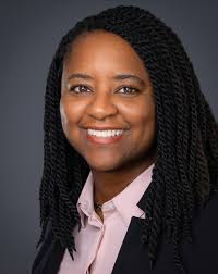 Chucky Viernes (@chuckyviernes)