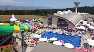 Aventura park arsenal is a rope park located in oră ortie. Arsenal Aqua Park Orastie In 4k Video 2017 Youtube