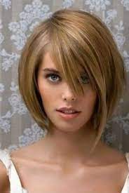 Cette saison, on craque pour la coupe boule revisitée, légèrement effilée sur les pointes, qui. Carre Court Degrade Coupe De Cheveux Asymetrique Coupe De Cheveux Coiffure