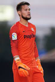 Tomáš vaclík is a czech professional footballer who plays as a goalkeeper for sevilla and the czech republic national team. Pin On Sevilla