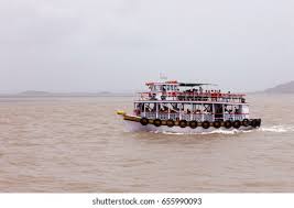 Ferry On Arabian Sea Heading Elephanta ...